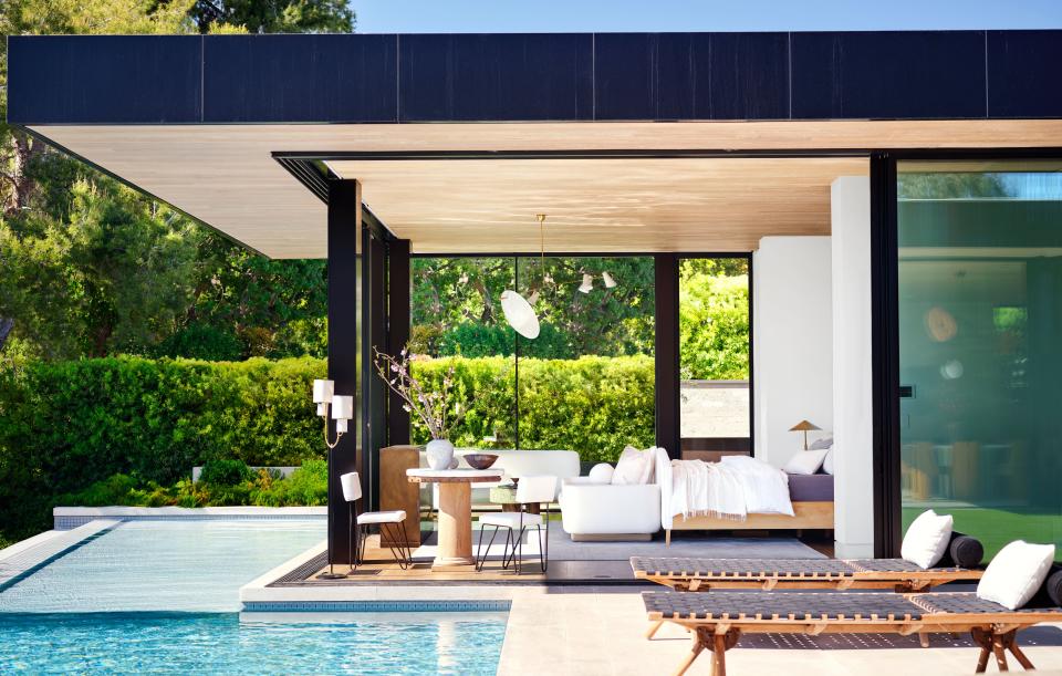 Inside a Perfectly Breezy Los Angeles Pad Designed by Jeremiah Brent and Nate Berkus