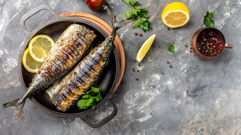 grilled mackerel with lemon and herbs