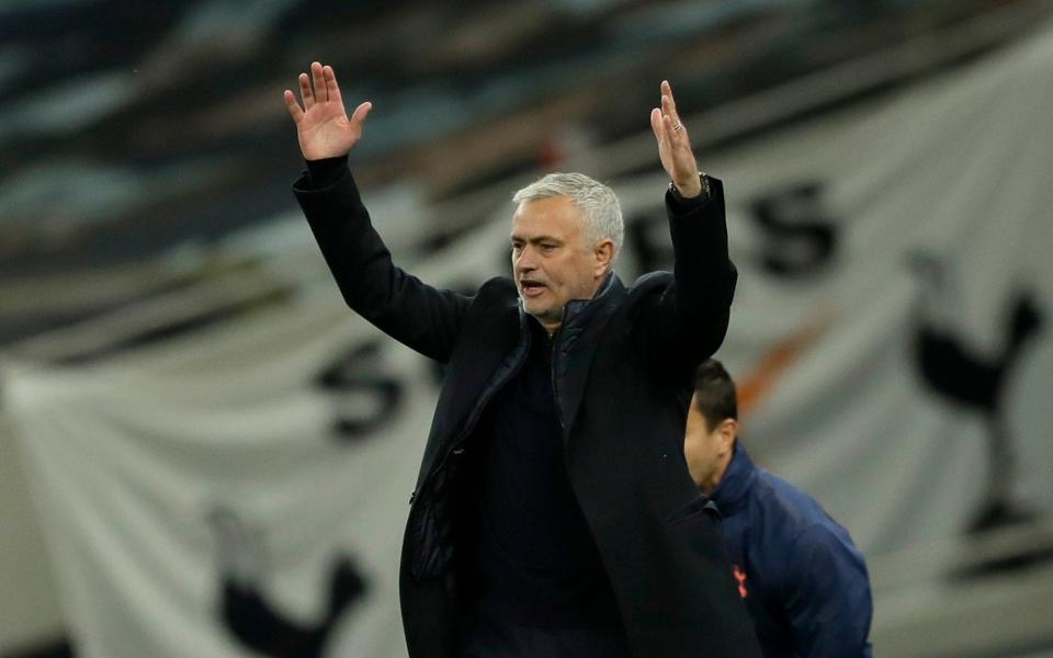 Tottenham's manager Jose Mourinho reacts during the last minutes of the English Premier League soccer match between Tottenham Hotspur and West Ham United  - AP