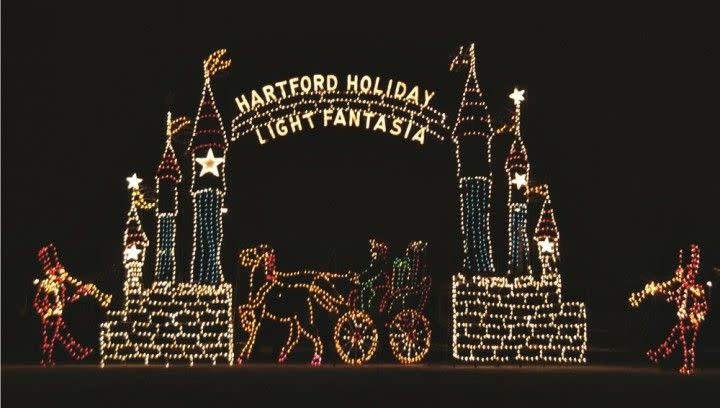 2) Hartford, Connecticut: Holiday Light Fantasia