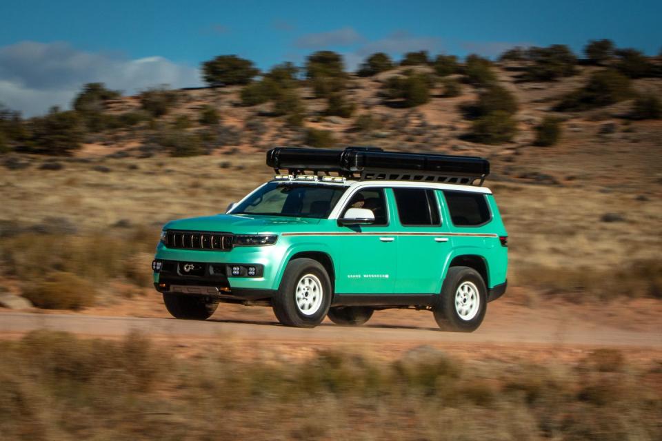 jeep vacationer concept