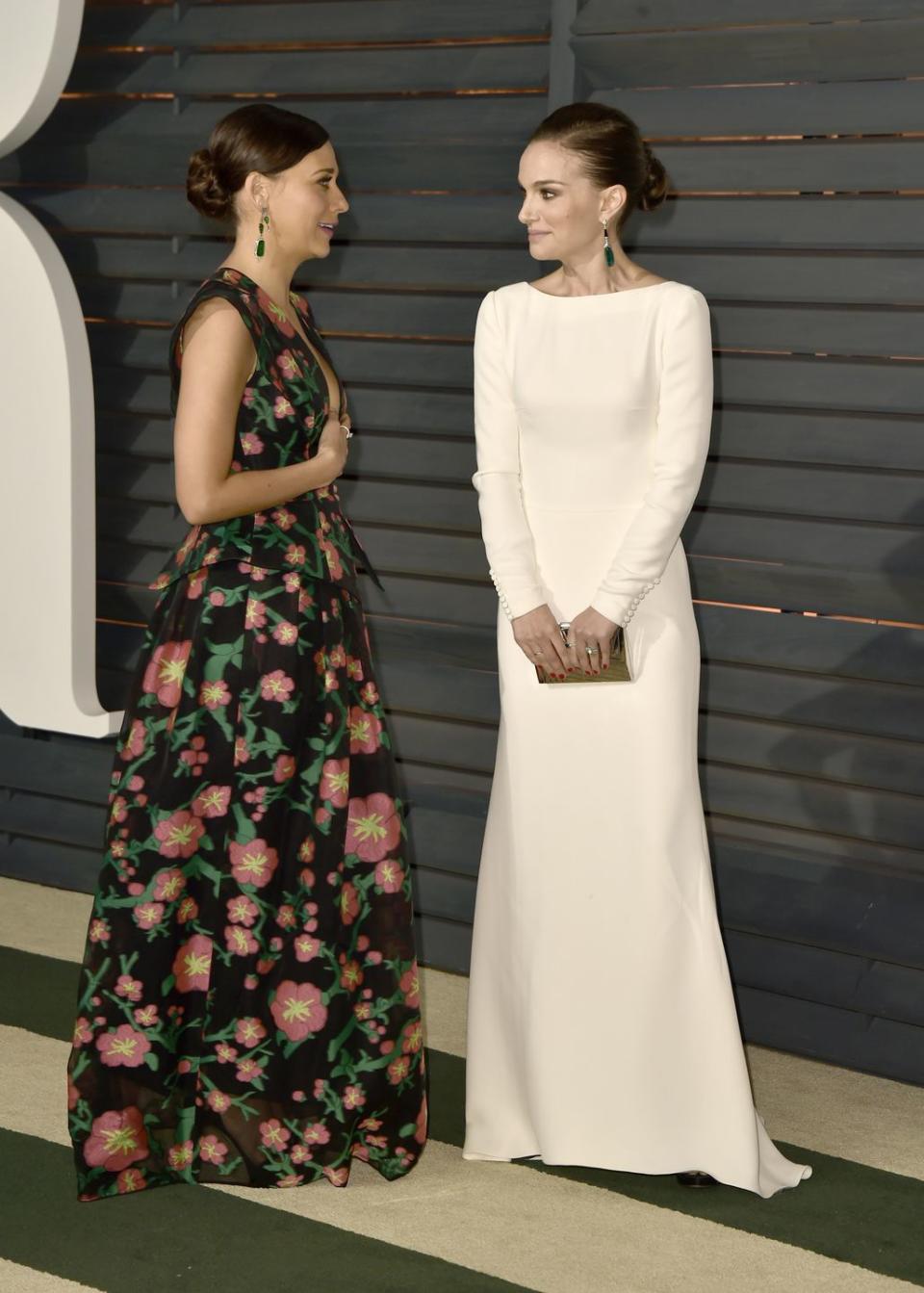 Rashida Jones and Natalie Portman