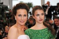 <p>It's clear to see why Andie MacDowell and Margaret Qualley were chosen to star as mother and daughter in Netflix's 2021 domestic drama series Maid. The real life mother-daughter duo look so much alike - from their dark features to their smile. </p>