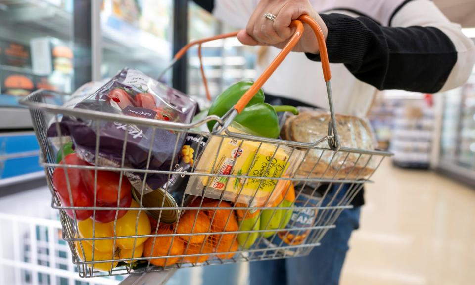 <span>Along with energy costs, the rise in food prices is slowing down.</span><span>Photograph: Matthew Horwood/Getty Images</span>