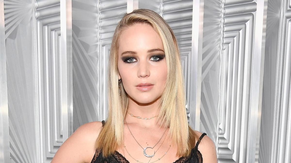 Jennifer Lawrence Says She Doesnt Regret Dropping Out Of School At Age 14