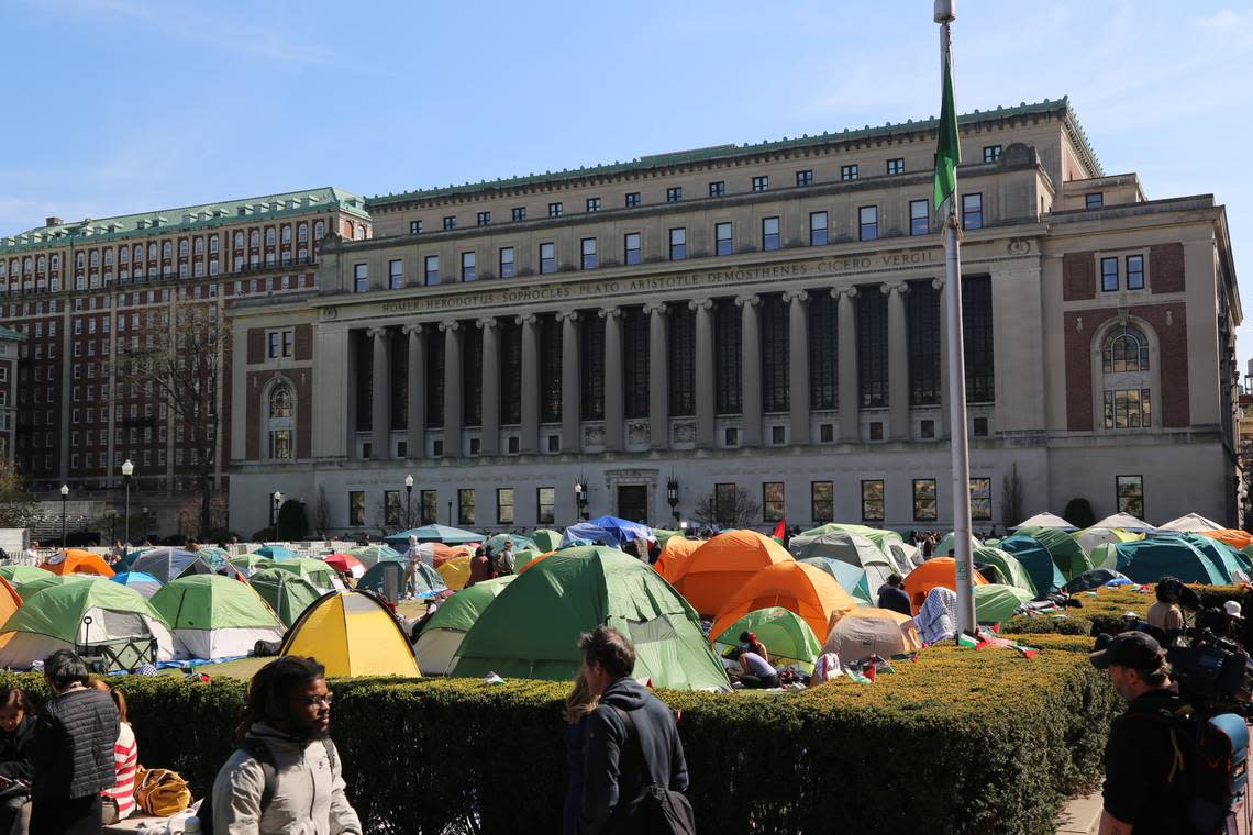 Vista del llamado “Campamento de Solidaridad con Gaza” organizado por estudiantes en la Universidad de Columbia, en Nueva York, el sábado 27 de abril de 2024.