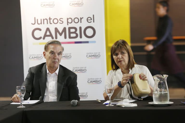 Reunión de Juntos por el Cambio (JxC) en Palermo, Pichetto junto a Patricia Bullrich