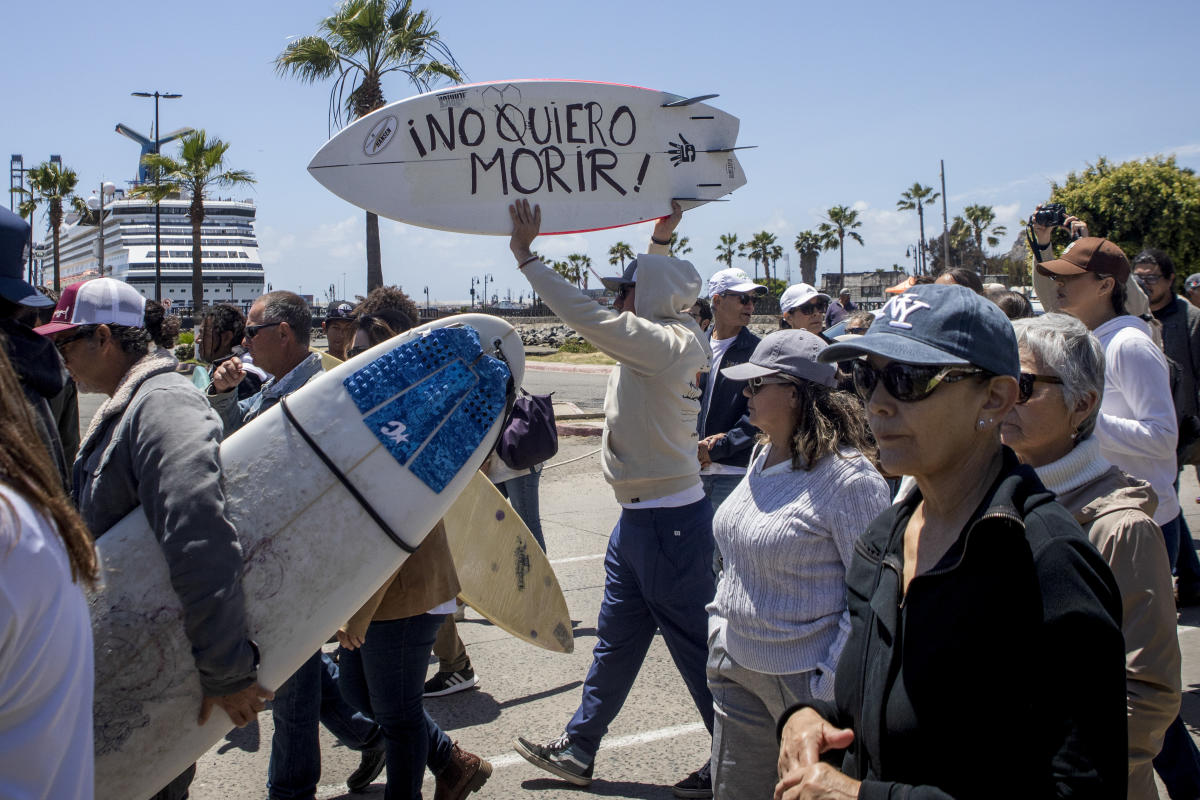 3 bodies in Mexican well identified as Australian and American surfers killed for truck’s tires – Yahoo! Voices