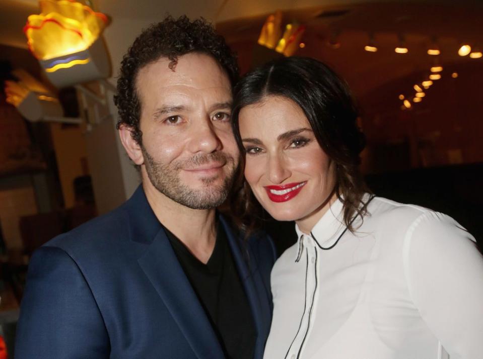 idina menzel and husband aaron lohr