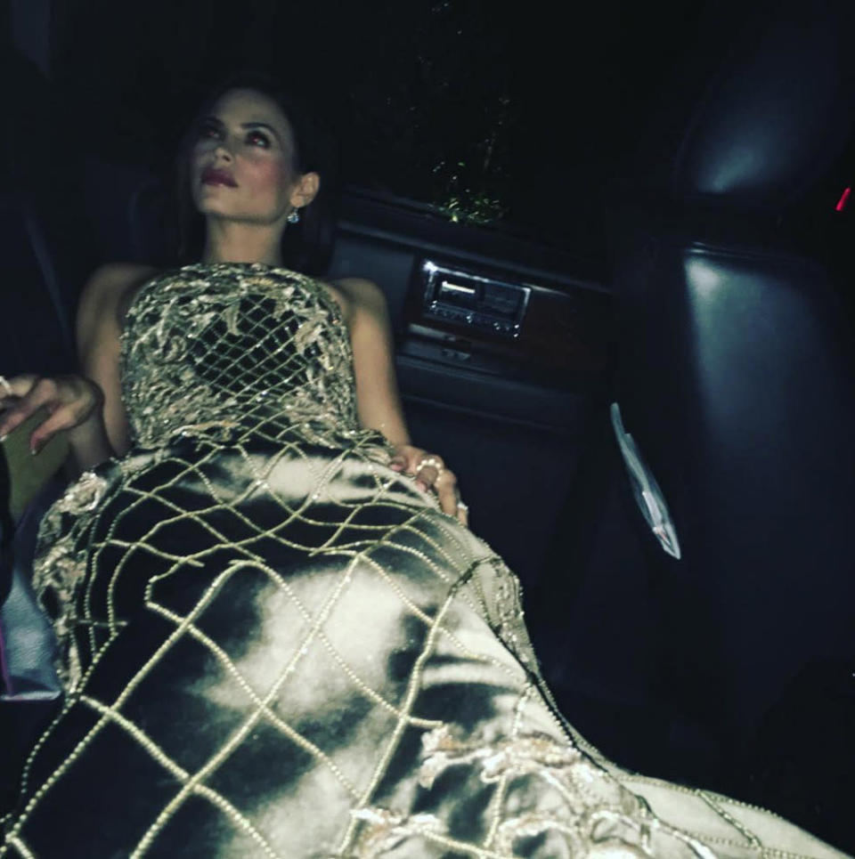 Channing Tatum, turning the camera on wife Jenna Dewan Tatum, on their fancy ride to the L.A. premiere of his new movie “Hail, Caesar!”: “Wifey’s nonchalant commitment to not wrinkle that dress. Hahaha” -@channingtatum (Photo: Instagram)