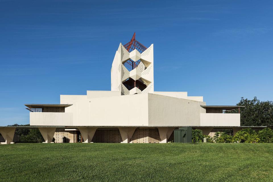 Frank Lloyd Wright’s Annie Pfeiffer Chapel at Florida Southern College (Lakeland, Florida)