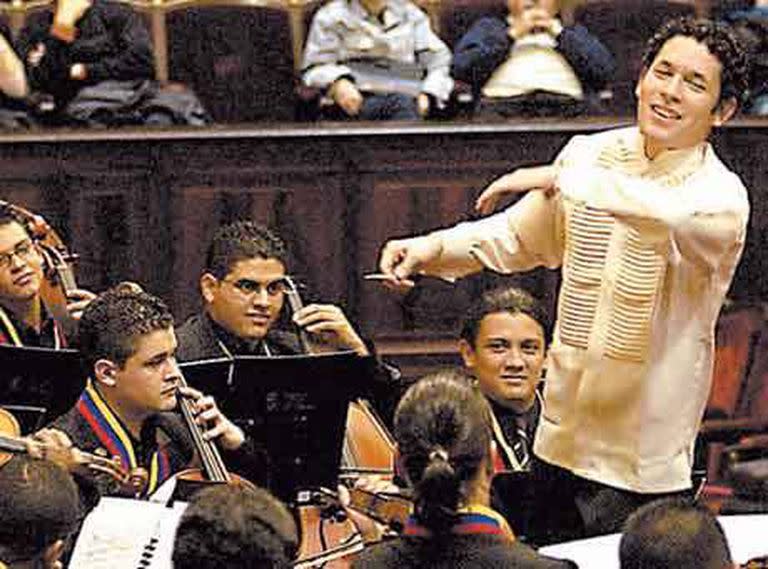 Gustavo Dudamel al frente de los Jóvenes Arcos de Venezuela