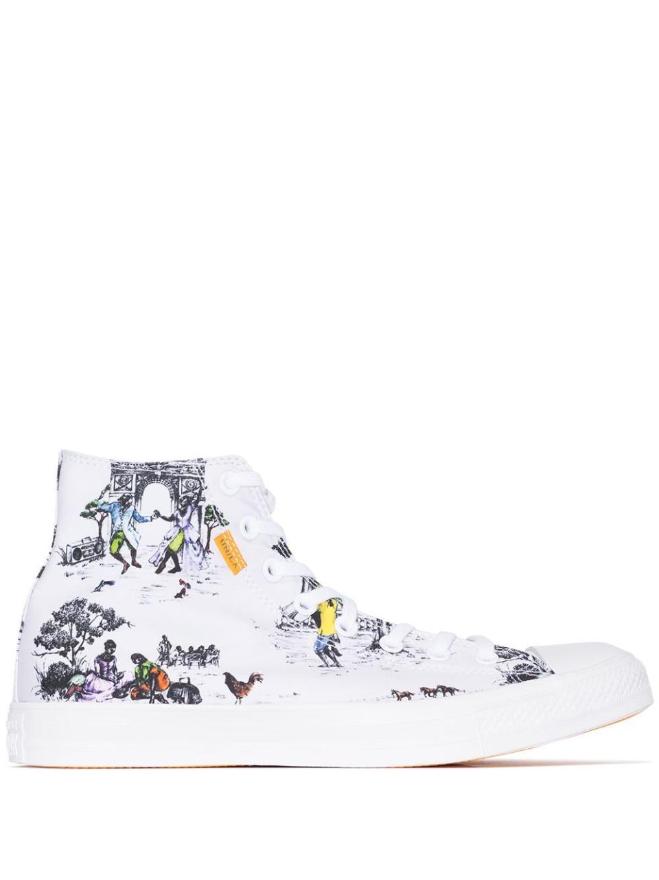 7) Chuck Taylor Harlem Toile-Print Sneakers