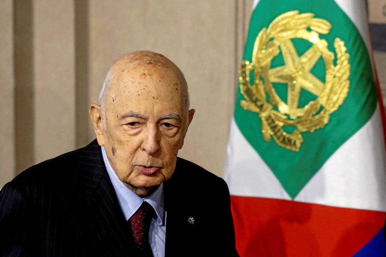 Giorgia Meloni,  présidente du Conseil depuis octobre 2022, a présenté ses « plus profondes condoléances » à l'annonce de la mort de Giorgio Napolitano.  - Credit:FABIO FRUSTACI / AFP