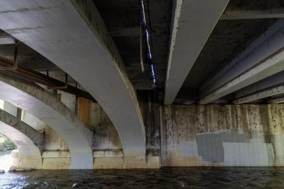 Nearly imperceptible from above, the Fairview Avenue story of two bridges is made obvious from below. The orginal structure was built in 1932, the second was merged into the first to add four lanes of traffic in 1976.