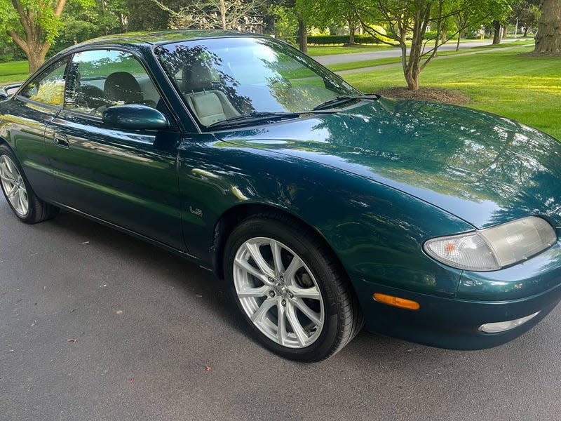 Photo: <a class="link " href="https://rochester.craigslist.org/cto/d/rochester-1996-mazda-mx6-ls-miles/7749001429.html" rel="nofollow noopener" target="_blank" data-ylk="slk:Craigslist;elm:context_link;itc:0;sec:content-canvas">Craigslist</a>