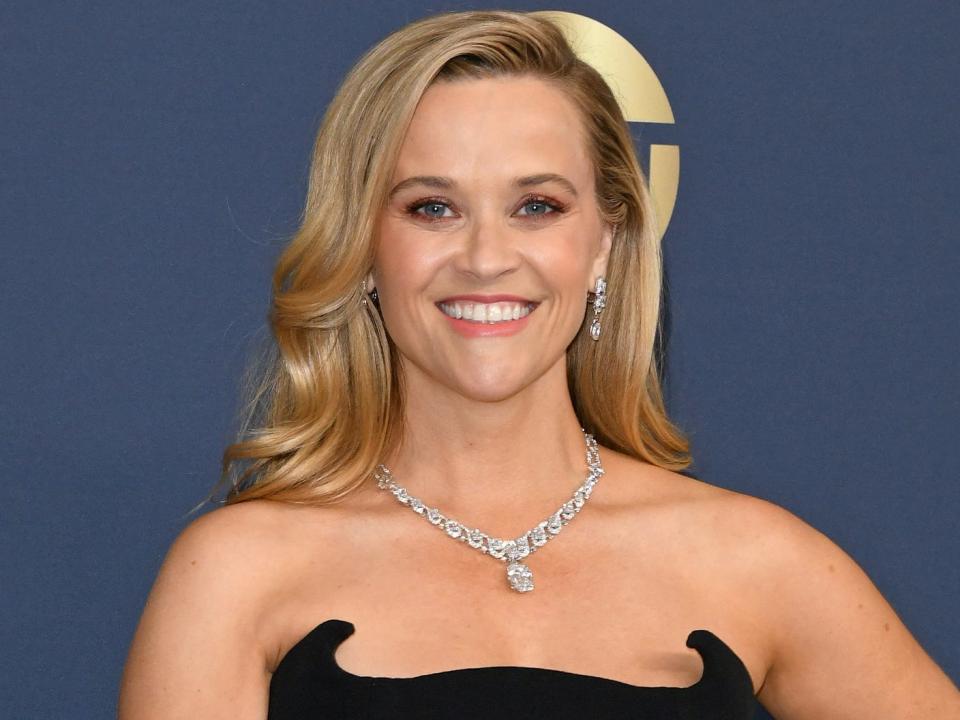 Reese Witherspoon attends the 28th Annual Screen Actors Guild Awards