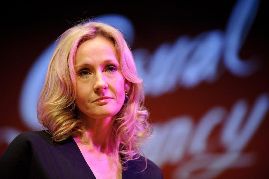 Empresa productora de J.K. Rowling sufre caída masiva de ingresos