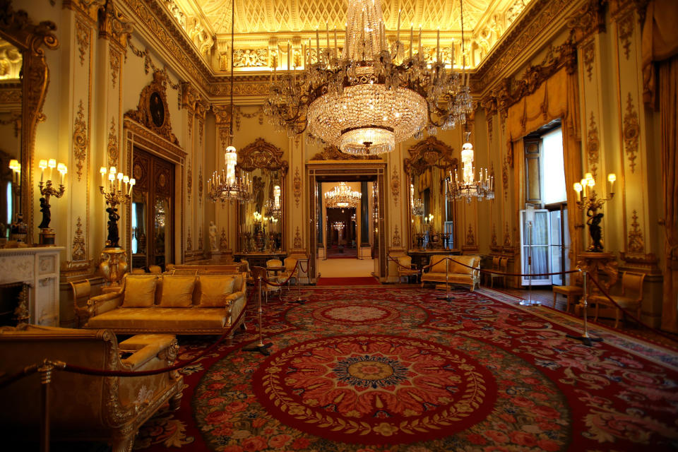 LONDON, Sept.7, 2015-- Photo taken on Sept. 7, 2015 shows the White Drawing Room of the Buckingham Palace in London, capital of Britain. The Buckingham Palace has served as the official London residence of Britain's sovereigns since 1837 and today is the administrative headquarters of the Monarch. (Xinhua/Han Yan via Getty Images)