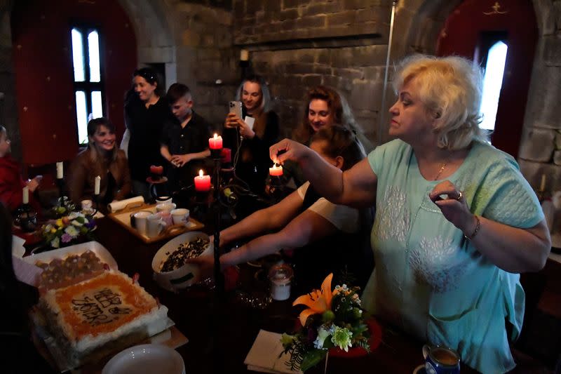 Owner of 15th Century Ballindooley Castle, offers his medieval home to Ukrianian refugees, in Ireland