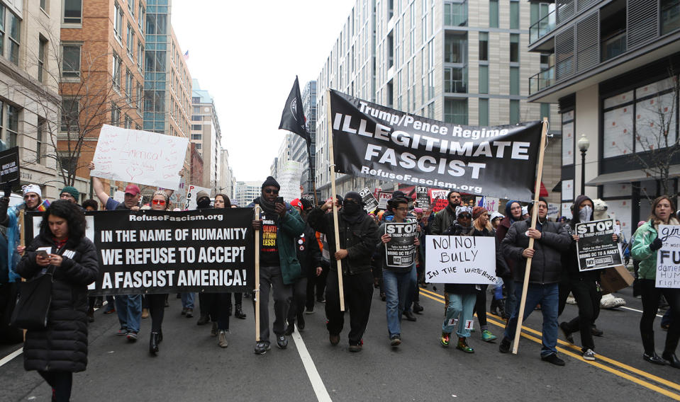 Anti-Trump inauguration protests break out in U.S.