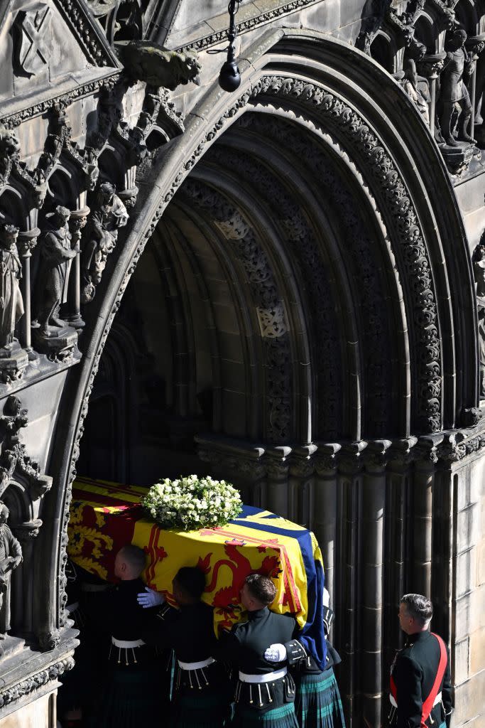 <p>A view of the coffin entering St Giles Cathedral.</p>