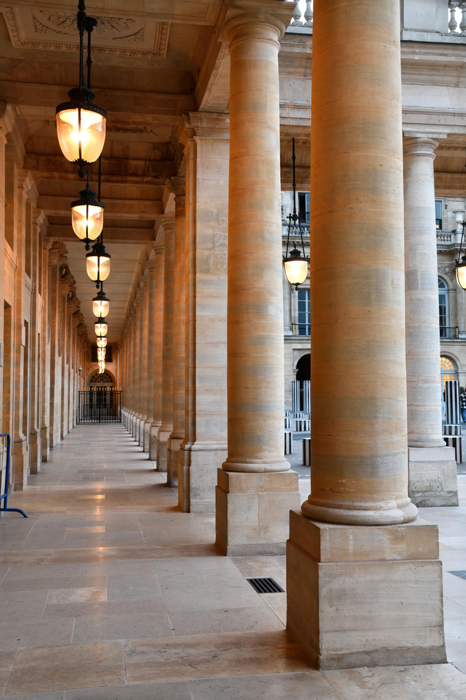 Colonnes de Buren