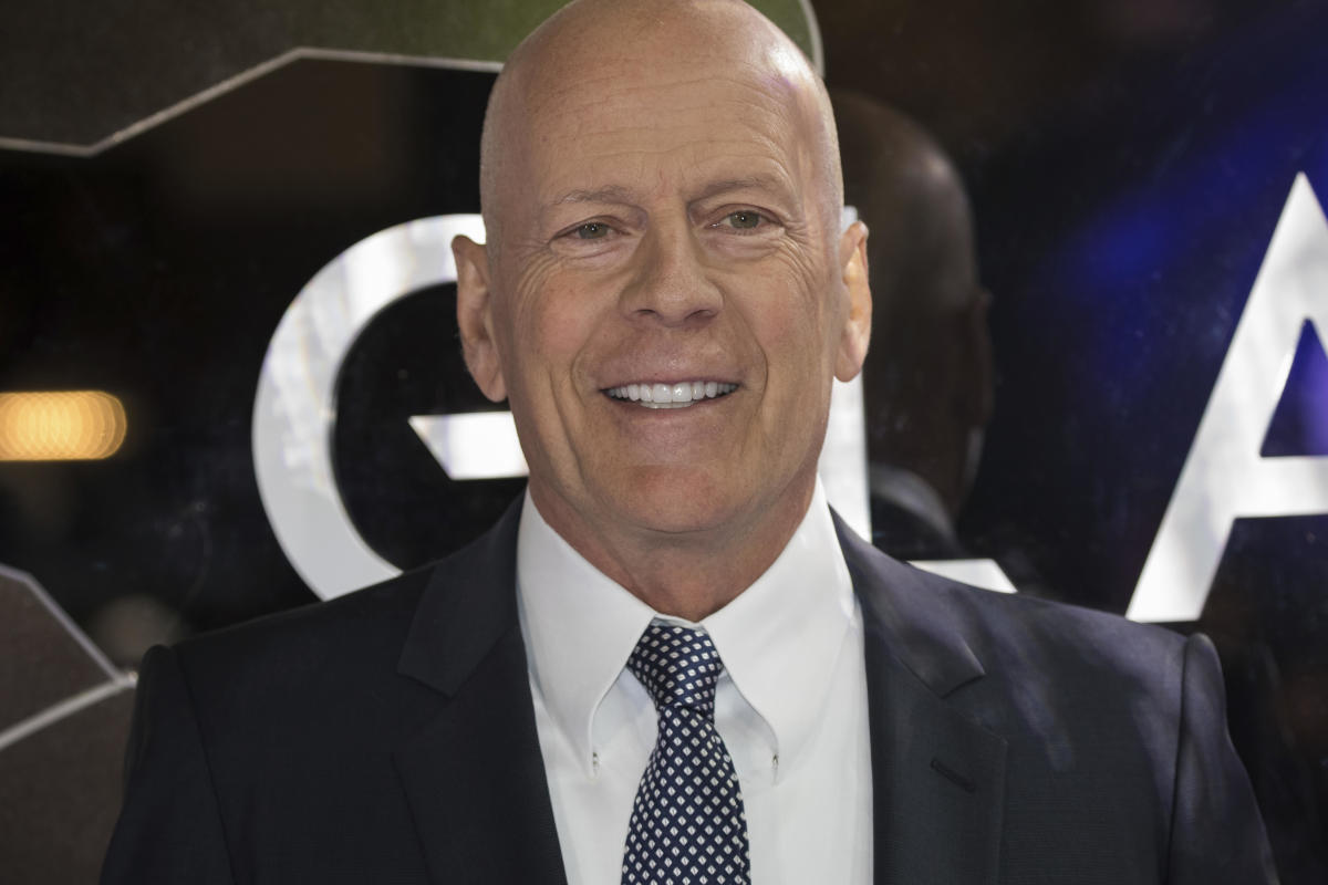 The Saturday Six: Bruce Willis' diagnosis, Internet Explorer's end and more