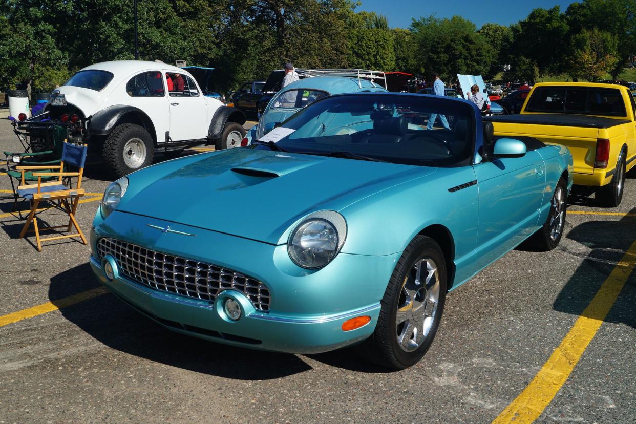 2002 Ford Thunderbird