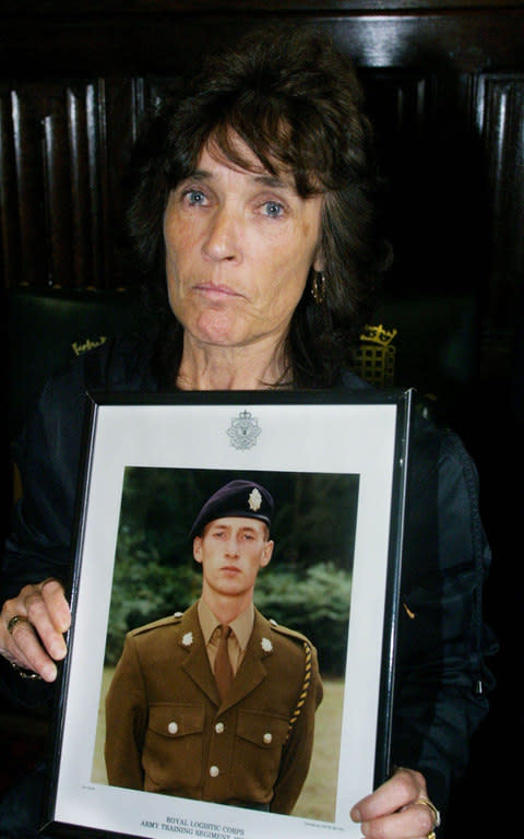 Linda Benton with a picture of her dead son Sean Benton at a press conference in the house of Commons, Monday 10 June,2002 - Credit: PETER J JORDAN/PA