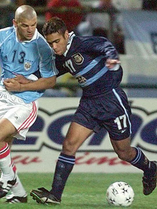 Adrián Guillermo en sus tiempos felices con la selección