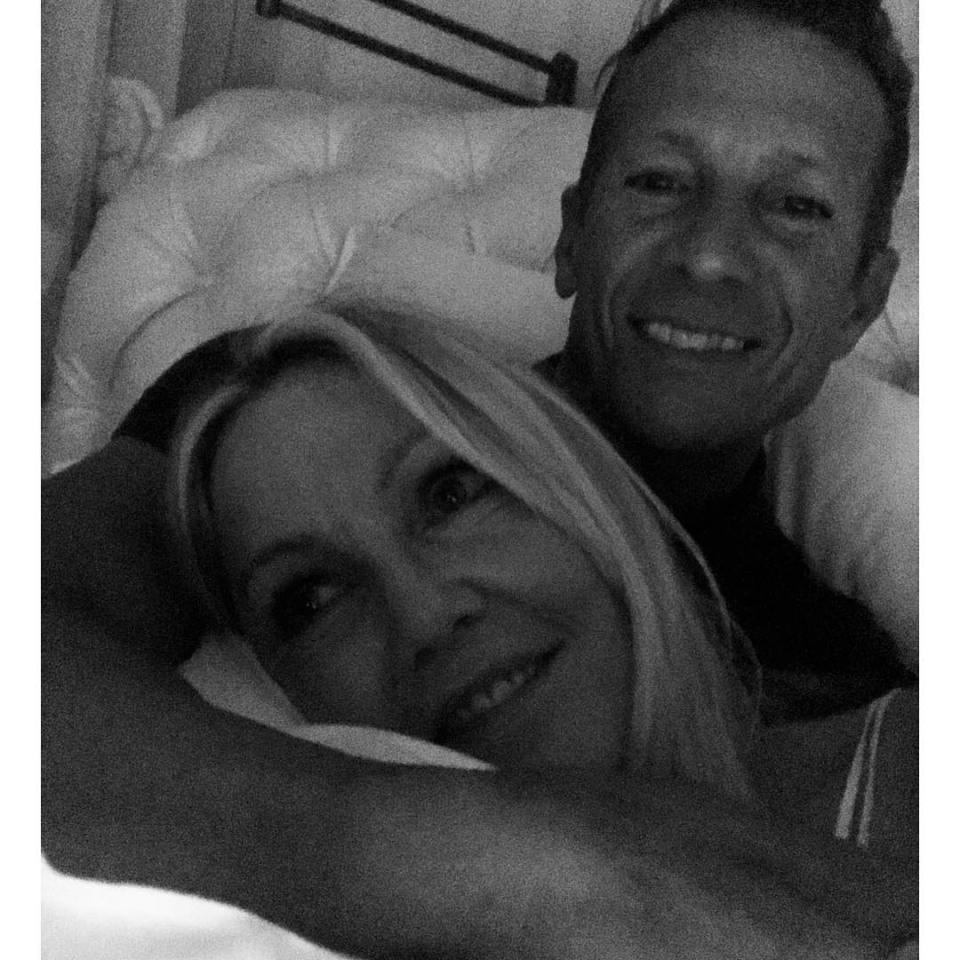 Junto a Heisser en momentos felices. Instagram @heatherlocklear