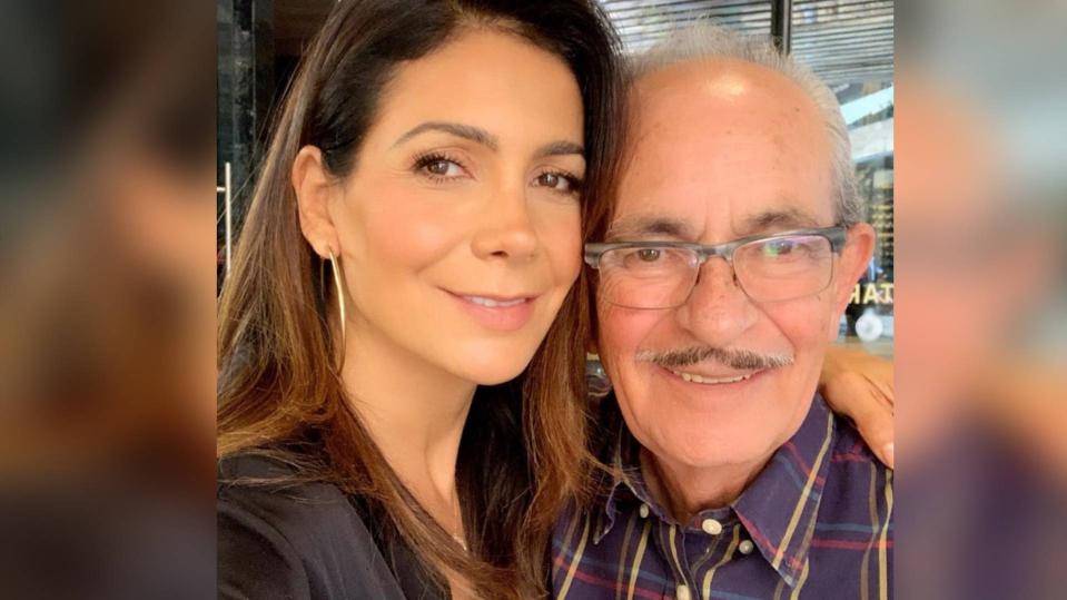 Patricia Manterola con padre / Cortesía 