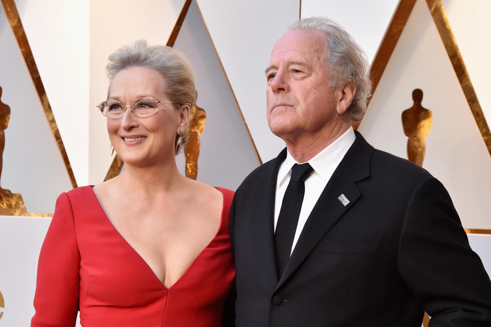 En mars 2019, le magazine Us Weekly révèle que Meryl Streep et Don Gummer sont devenus grands-parents pour la première fois. Leur fille aînée, Mary "Mamie" Gummer, a donné naissance à un petit garçon, fruit de son union avec le producteur Mehar Seti. Désirant préserver sa vie privée, Mamie Gummer n’a pas souhaité dévoiler le prénom et la date de naissance de son bébé. Une envie de tranquillité qu’elle partage avec ses parents, qui se sont appliqués à mener une vie de famille loin des projecteurs, affichant une sérénité à toute épreuve. <em>(Photo by Jeff Kravitz/FilmMagic via Getty Images)</em>