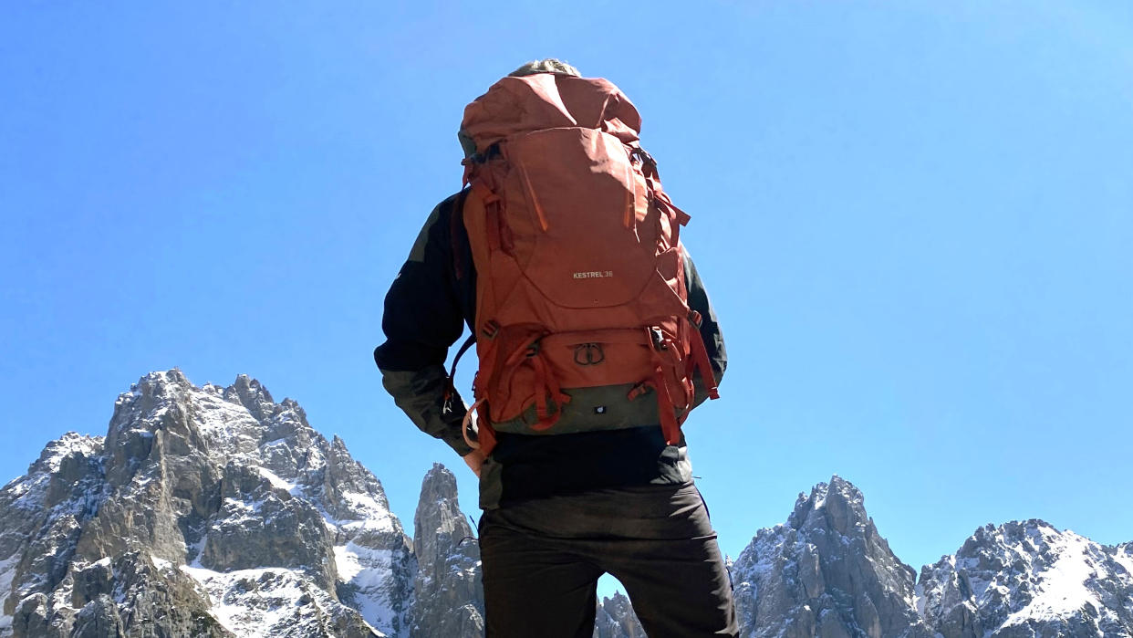  Alex in the Dolomites with Osprey Kestrel 38 backpack 