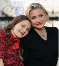 <p>Récemment, les deux "besties" ont publié un magnifique selfie sur Instagram, prouvant qu'elles sont toujours aussi proches. La photo a fait très plaisir à leurs fans, qui n'ont pas manqué de les complimenter. © Instagram Drew Barrymore</p> 