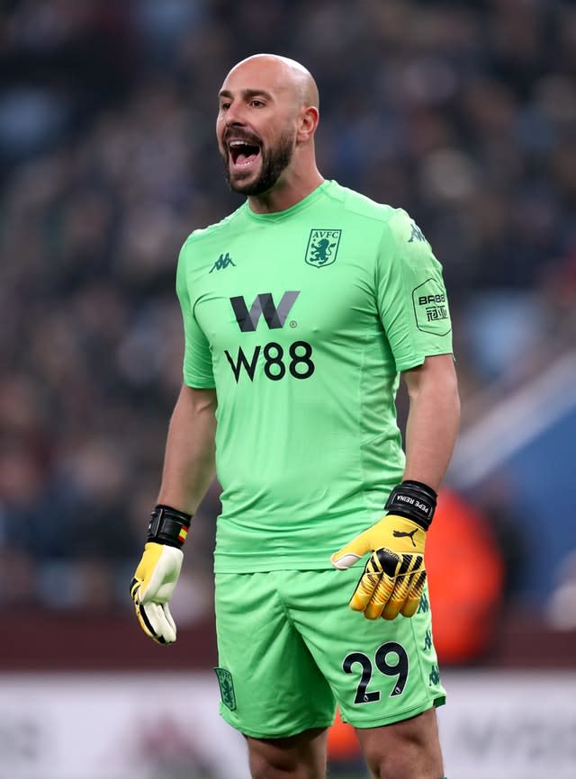 Pepe Reina shouts instructions to the Villa defence