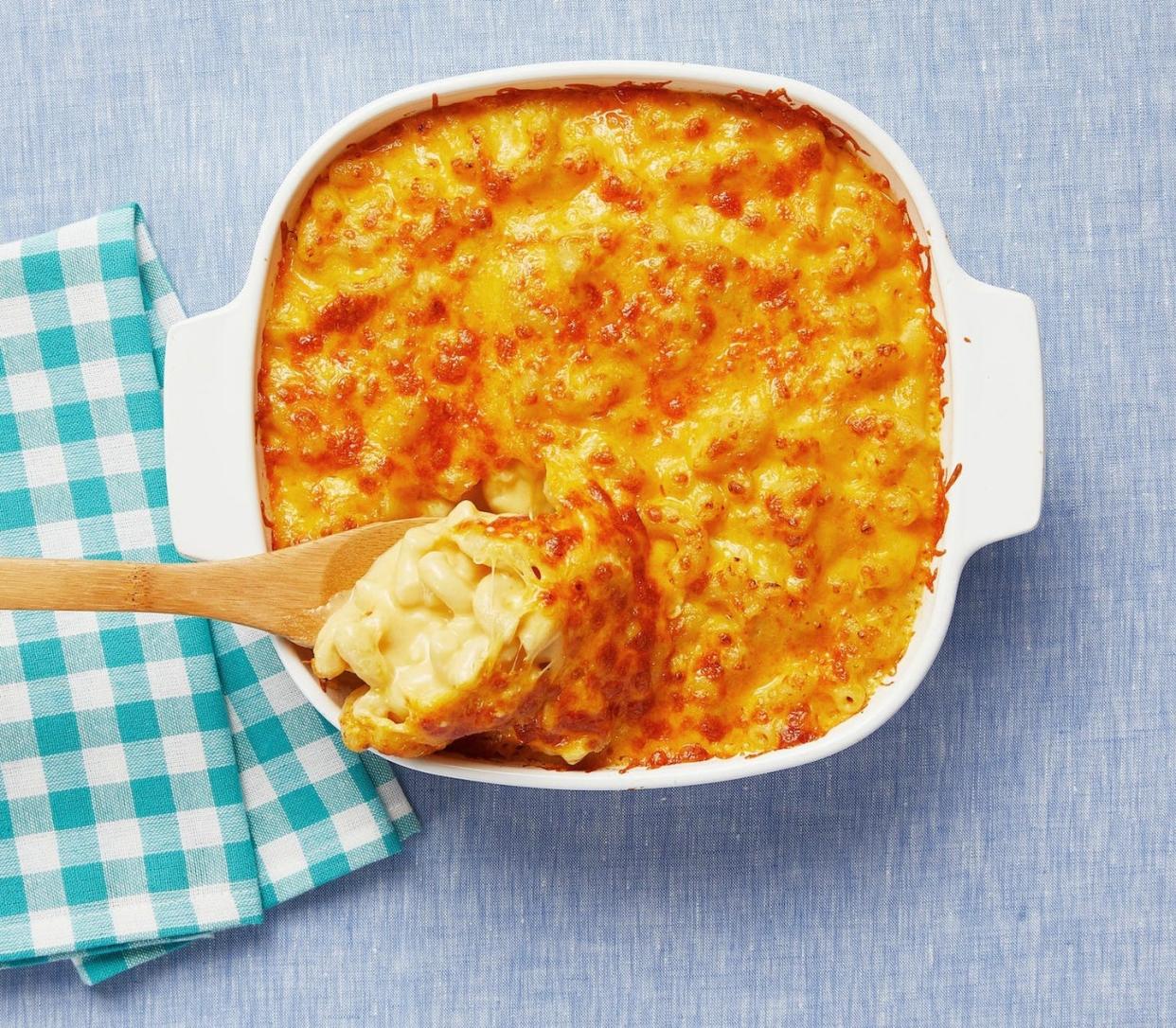 church potluck macaroni and cheese