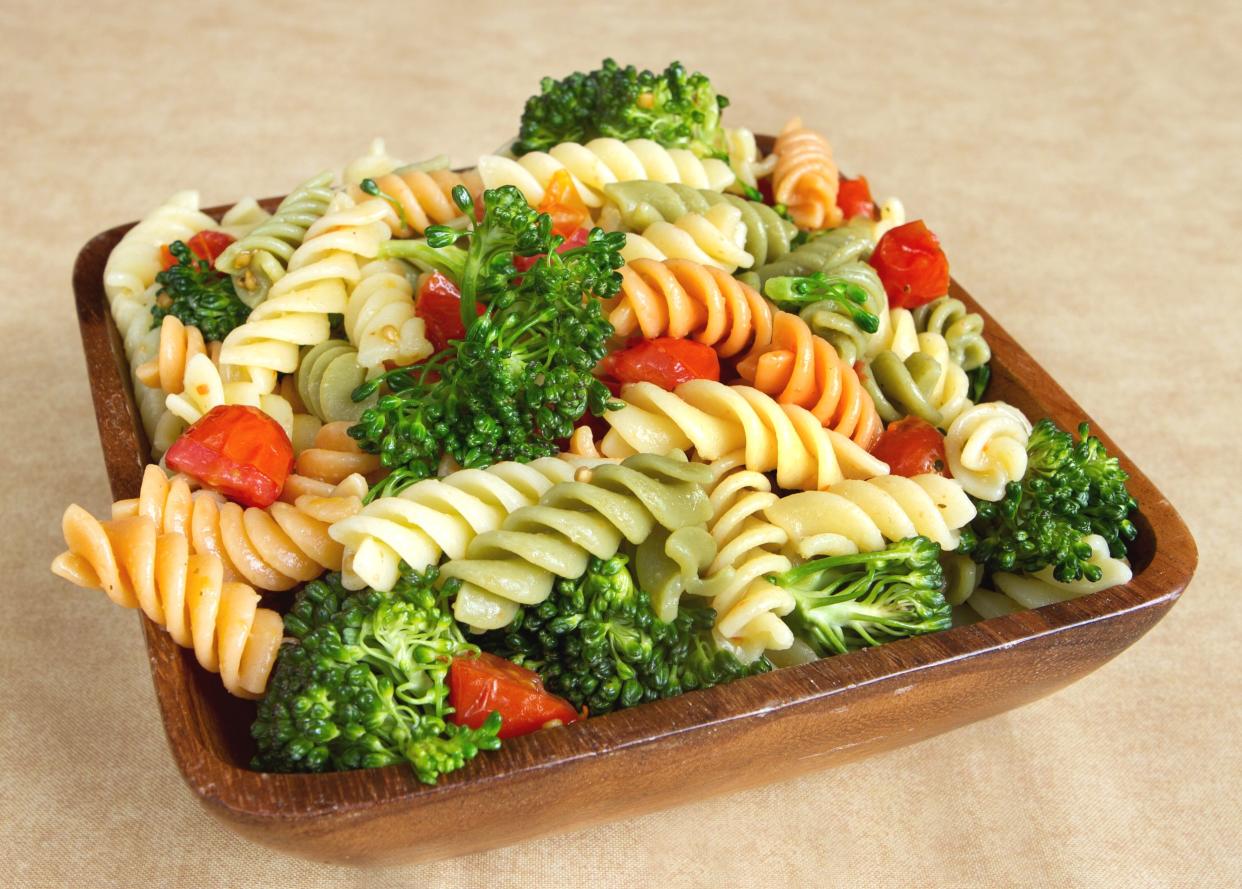 Garden rotini with broccoli and roasted tomatoes