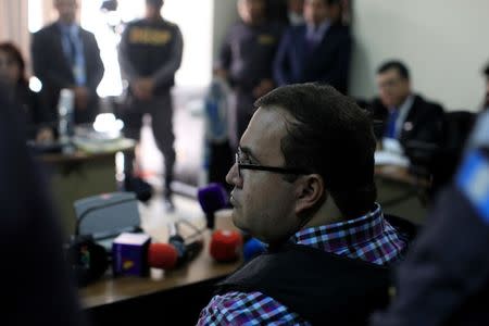 Javier Duarte, former governor of Mexican state Veracruz, appears in a court for extradition proceedings in Guatemala City, Guatemala, April 19, 2017. REUTERS/Jose Cabezas