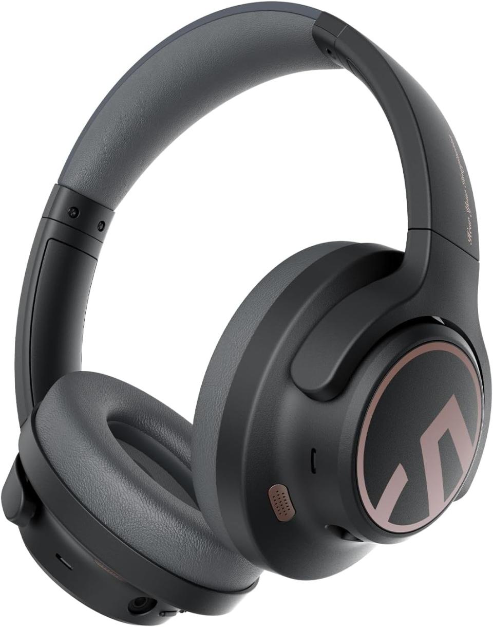 SoundPEATS Space Headphones