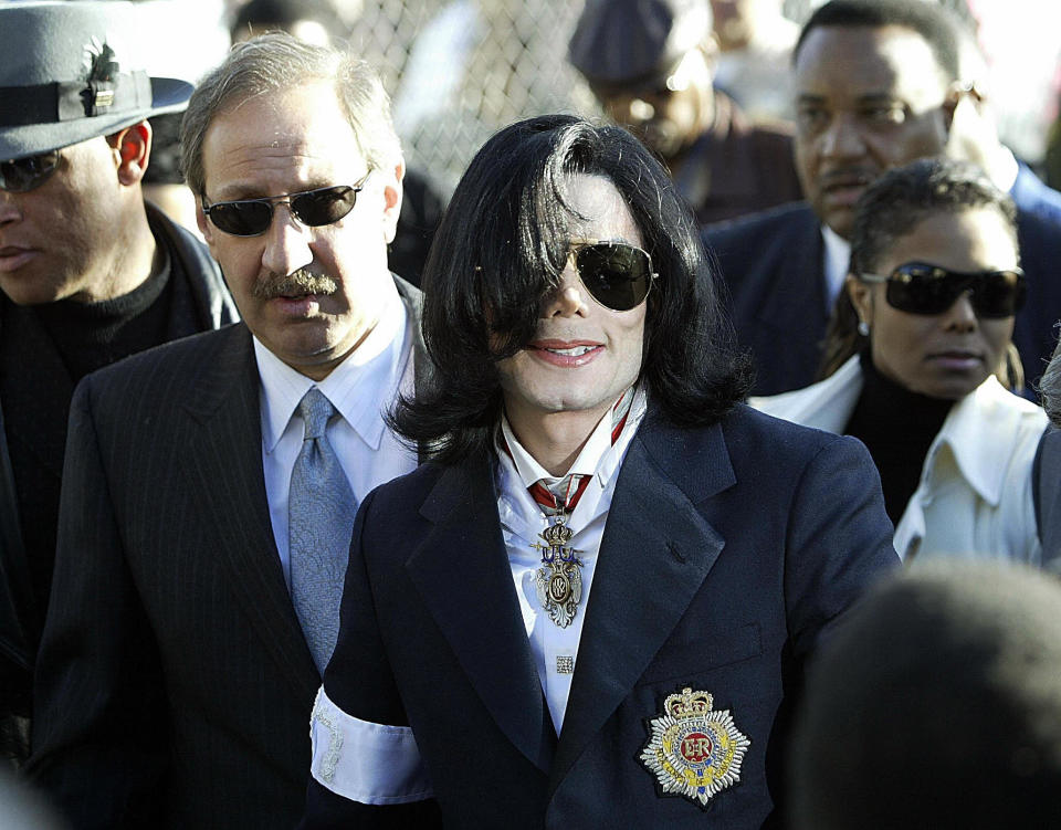 Geragos with client Michael Jackson arriving to the pop star’s arraignment on child molestation charges in January 2004. (Photo: HECTOR MATA/AFP/Getty Images)