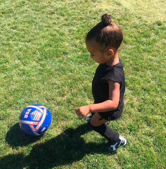 Nori West, una futbolista muy estilosa, o el día en que Kim Kardashian se convirtió en una ‘soccer mom’