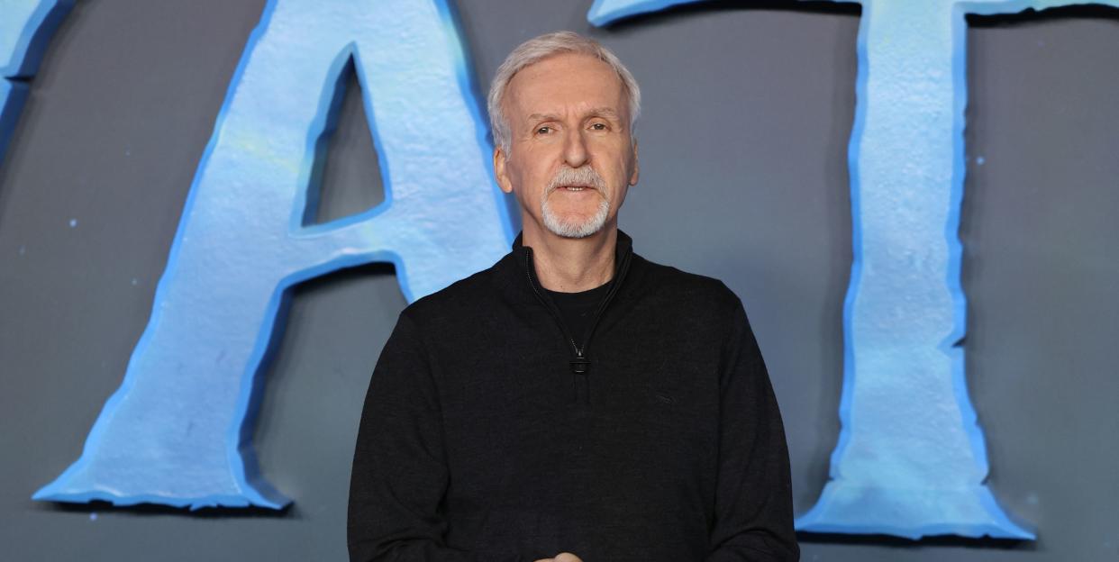 <span class="caption">James Cameron Flips Off 'Avatar' Fans</span><span class="photo-credit">Mike Marsland - Getty Images</span>