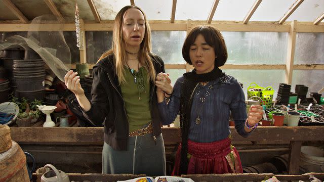 Hulu Anna Konkle and Maya Erskine on 'PEN15'