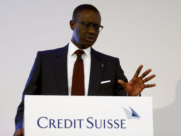 Swiss bank Credit Suisse Chief Executive Tidjane Thiam addresses a media briefing in Zurich, Switzerland October 21, 2015. REUTERS/Arnd Wiegmann    