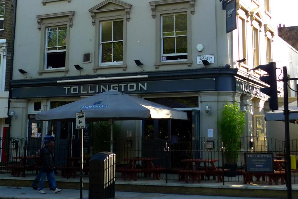 The Tollington Arms (Ewen Munro/Wikimedia Commons)