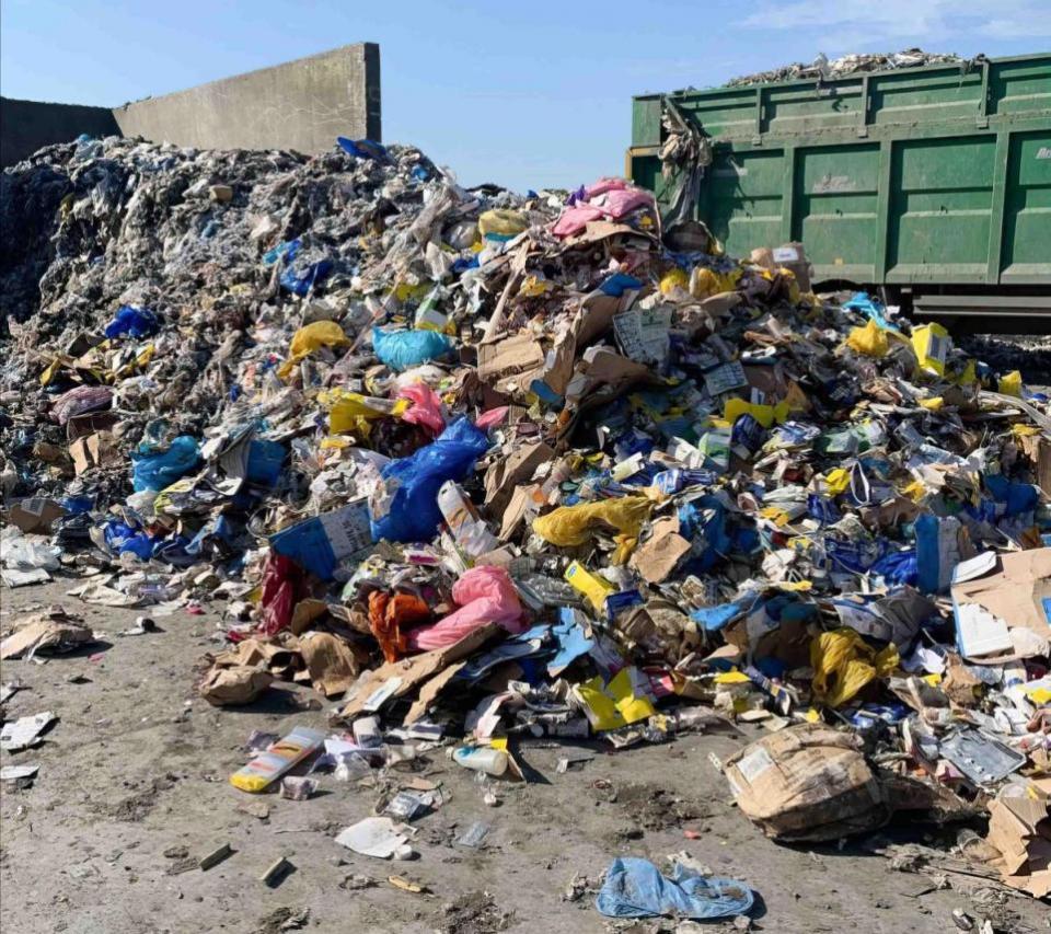 Western Telegraph: Campaigners have protested against odours coming from Withyhedge Landfill Site, with waste at the