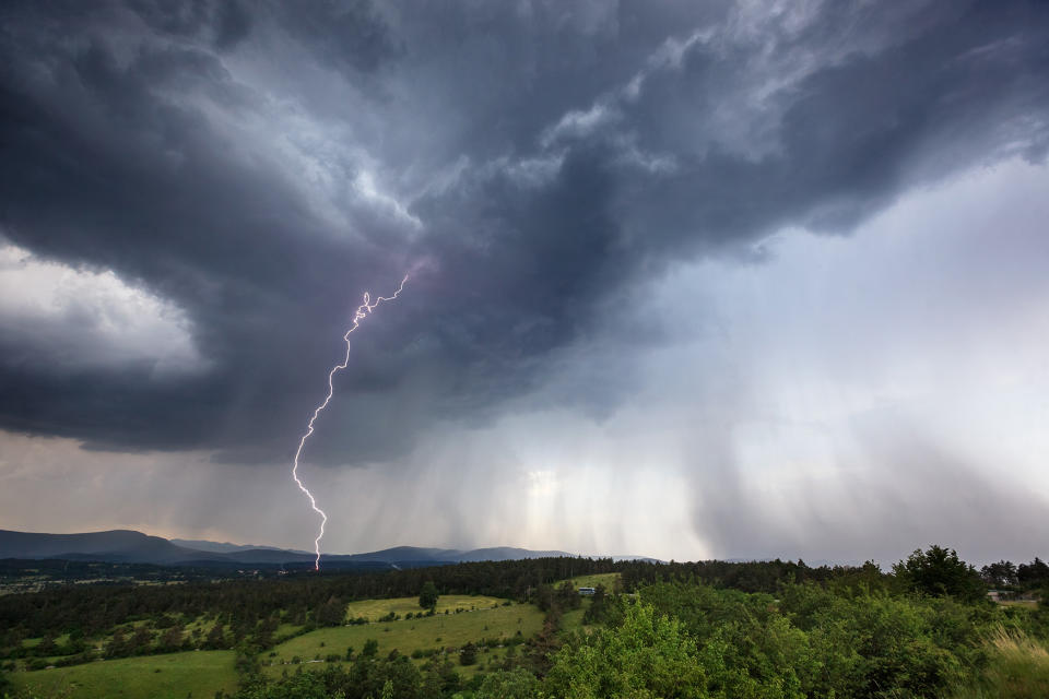 Daredevil lightning photographer