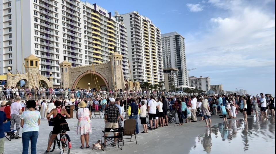 Hundreds of worshippers gather on the beach in Daytona at sunrise on Easter Sunday to celebrate and commemorate the rising of Jesus Christ. April 17, 2022